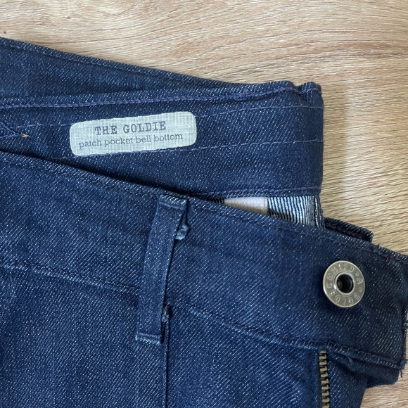 AG Jeans Goldie Dark Denim Patch Pocket Bell Bottom size 27 - Picture 4 of 7